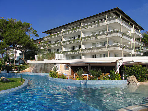 Foto Hotel mit Pool - 