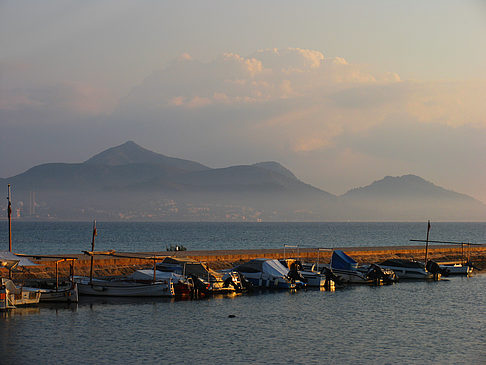 Boote am Steg Foto 