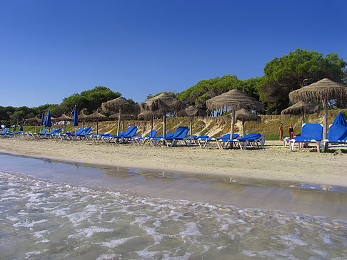 Foto Liegestühle am Strand - 